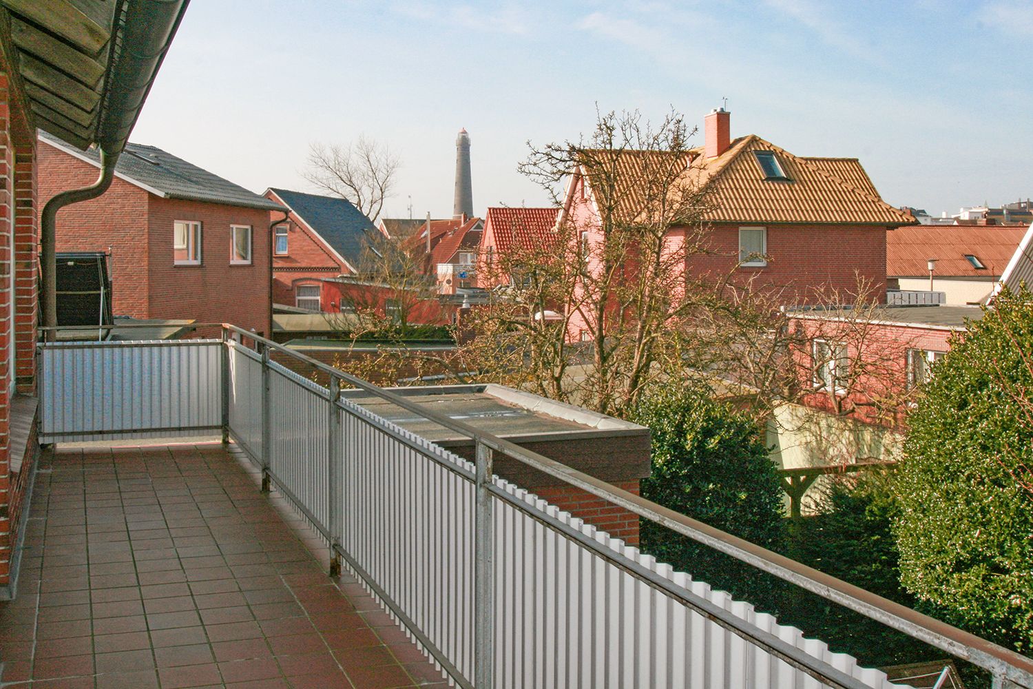 Blick vom Balkon auf den Leuchtturm